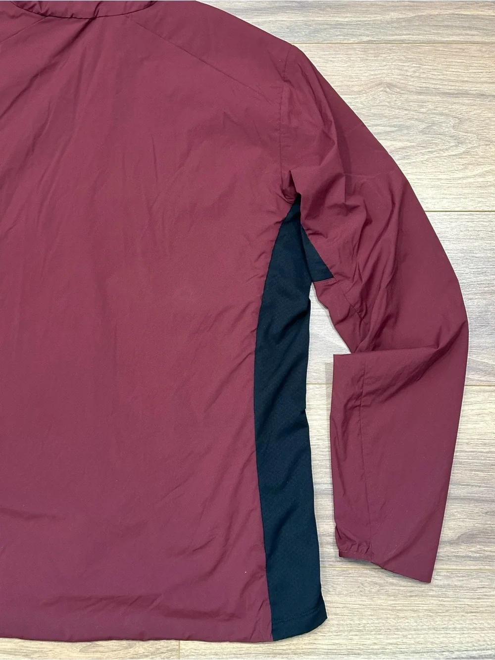 Arc’teryx Men’s Atom SL Hoody in Mars Burgundy/Black Size Large